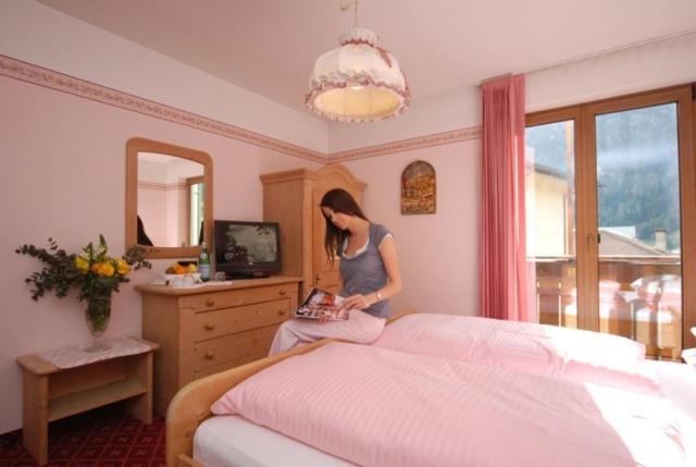 Sport Hotel Sass Maor Predazzo Zimmer foto